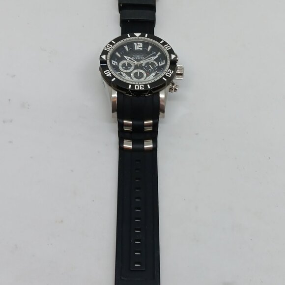 Invicta Black and Silver Men's Watch - Picture 4 of 10